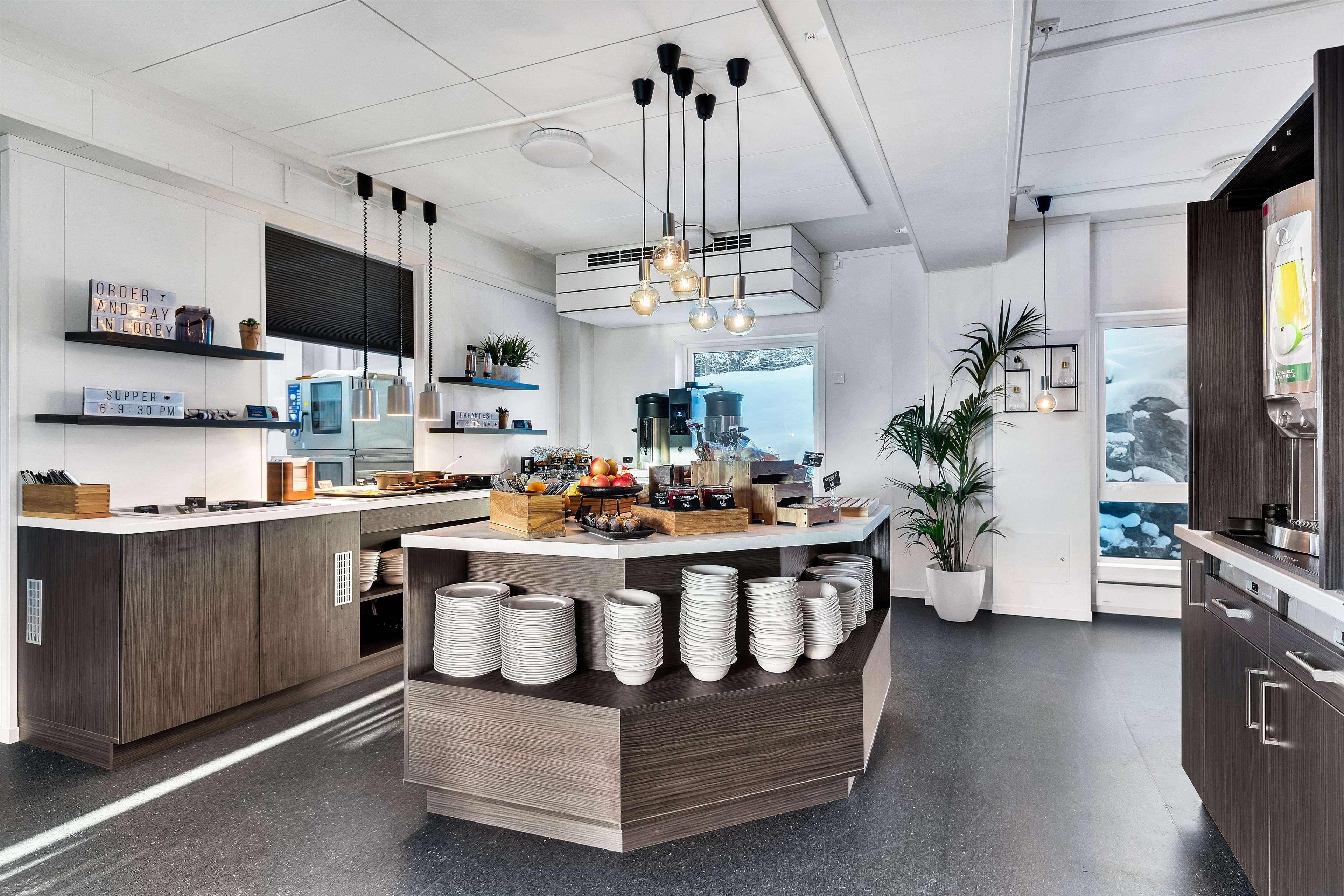 Aiden By Best Western Harstad Narvik Airport Evenesmarkja Exterior photo