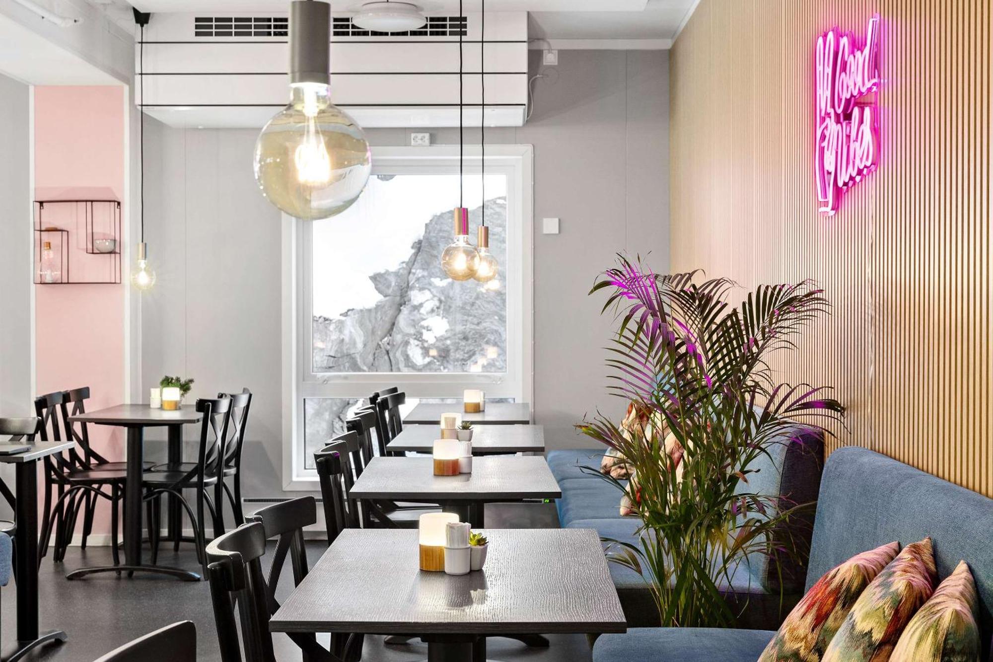 Aiden By Best Western Harstad Narvik Airport Evenesmarkja Exterior photo